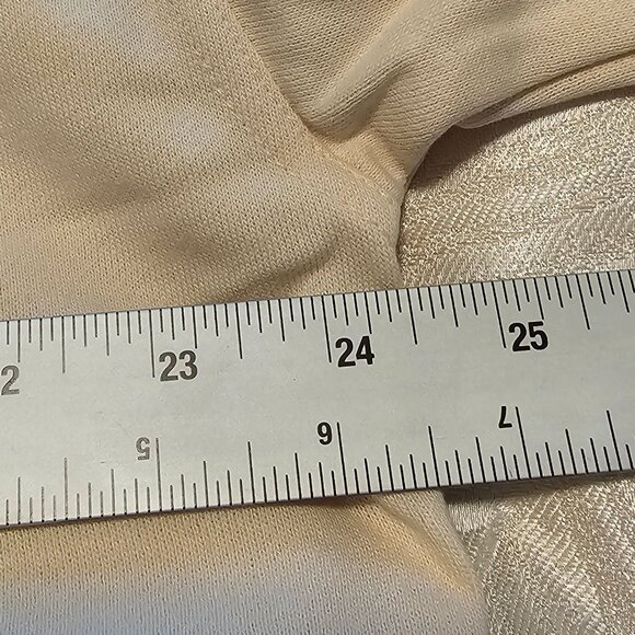 !!!NWT!!! Men’s Levi’s Cream Long Sleeve Polo Sweater, Medium - Picture 7 of 11